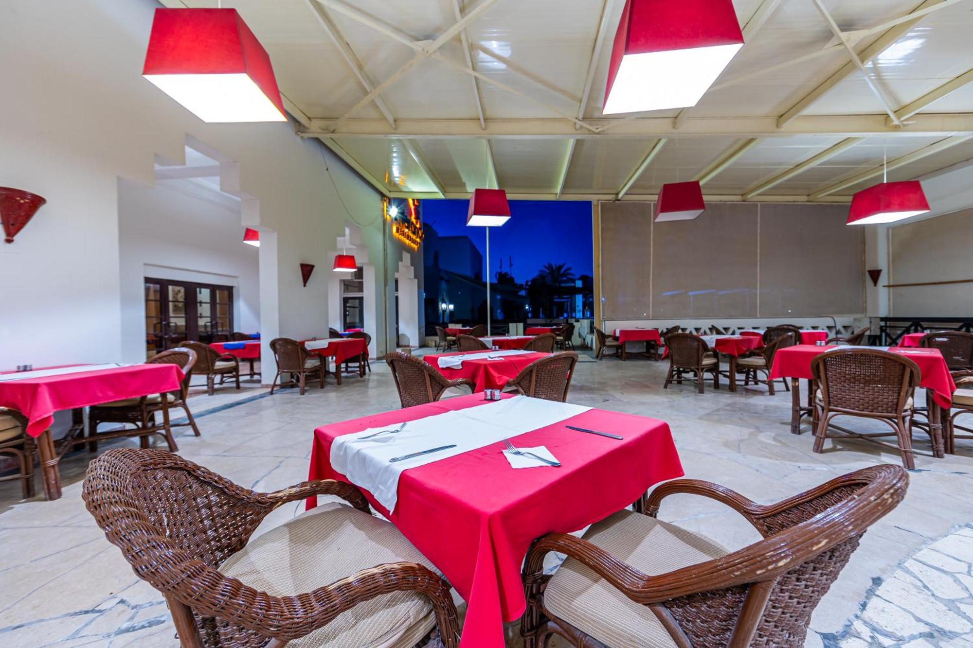 The Sharm Plaza Hotel Exterior photo